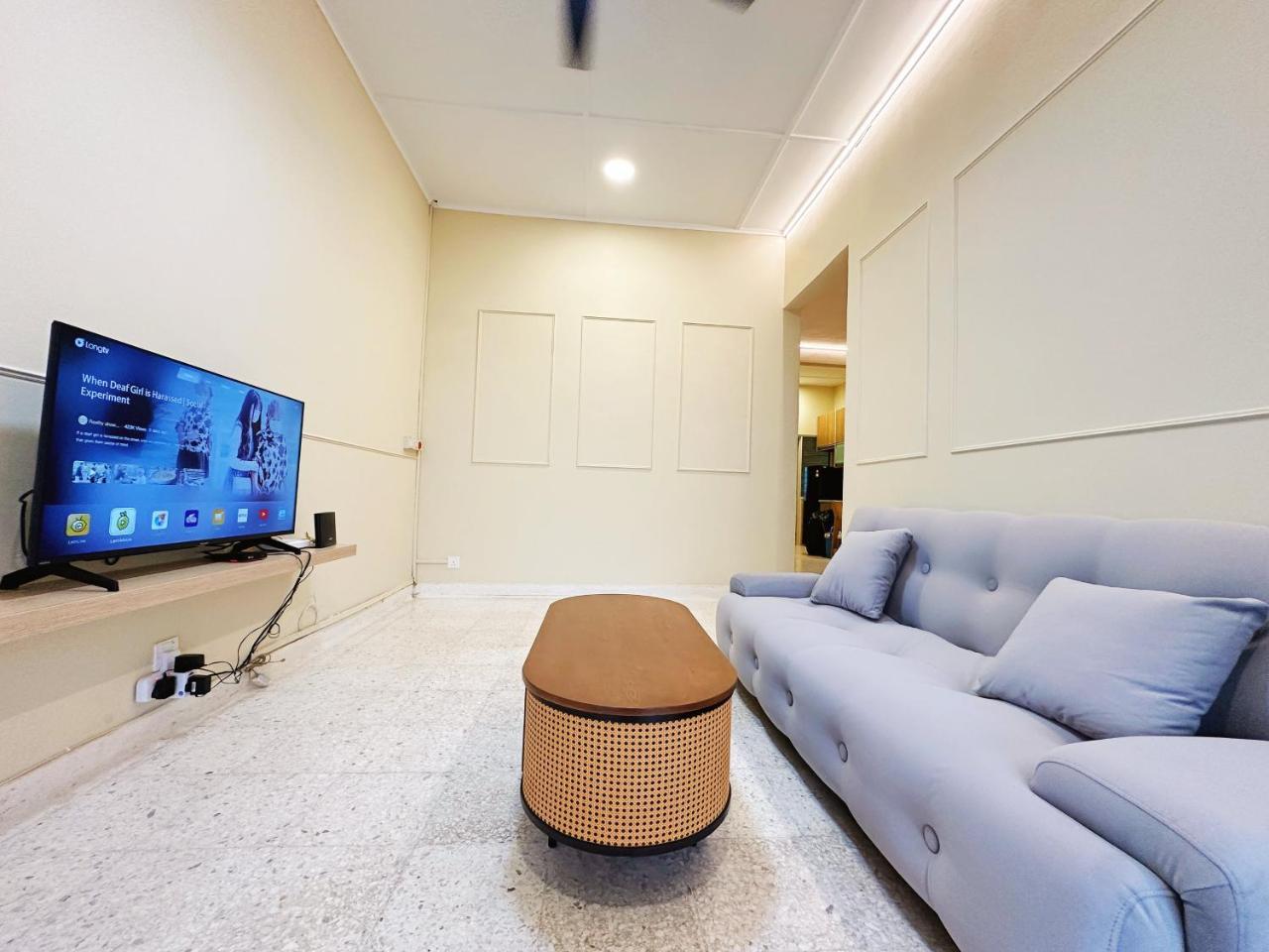 Cheap New 1 7 Pax PJ Town area Easy Parking — 4-Star Luxury Hotel in Petaling Jaya, Malaysia