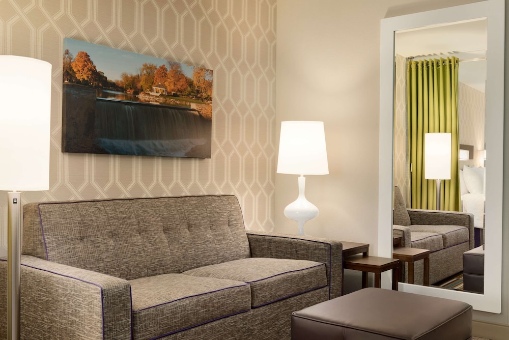 Home2 Suites by Hilton Menomonee Falls Milwaukee - photo 19