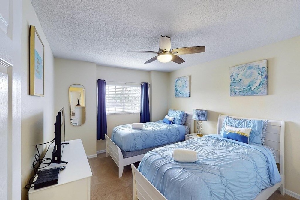 William's Lake Berkley Resort Vacation Home 5 Bedroom Home by Redawning - photo 10
