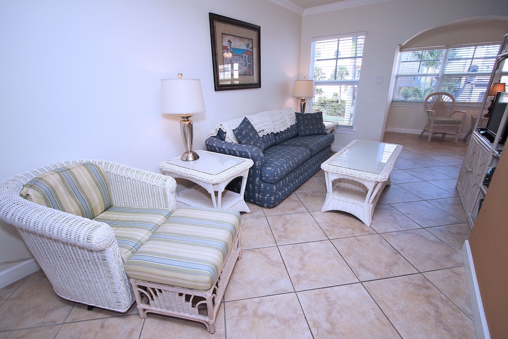 Barefoot Beach Resort 217e - photo 8