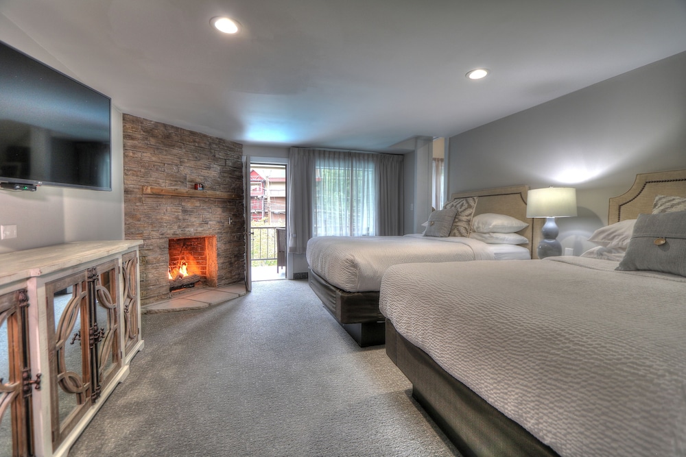 River Edge Inn - photo 16