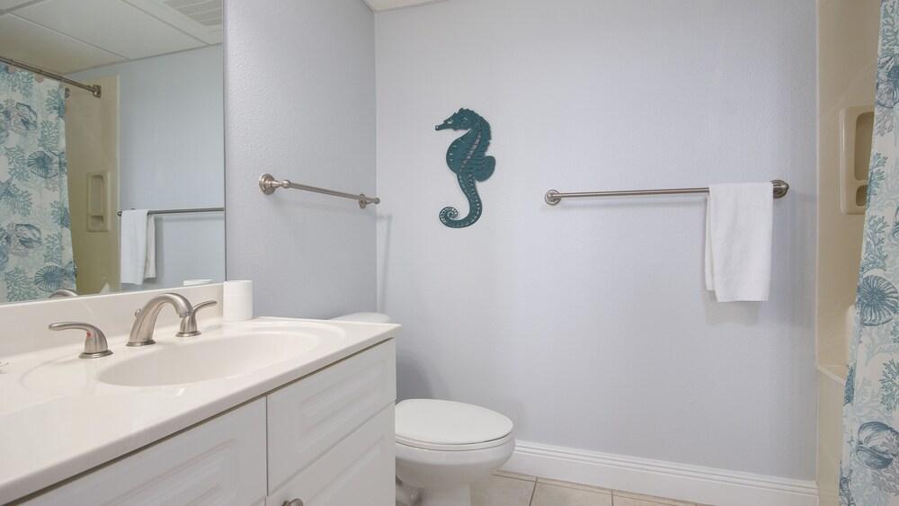 Emerald Beach Resort 1636 Two Bedroom Condo - photo 30