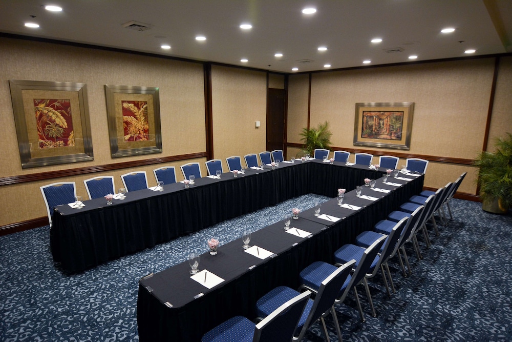 Hilton Palm Beach PBI - photo 166