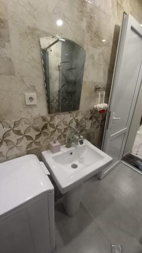 Apartamenti Vazisubani