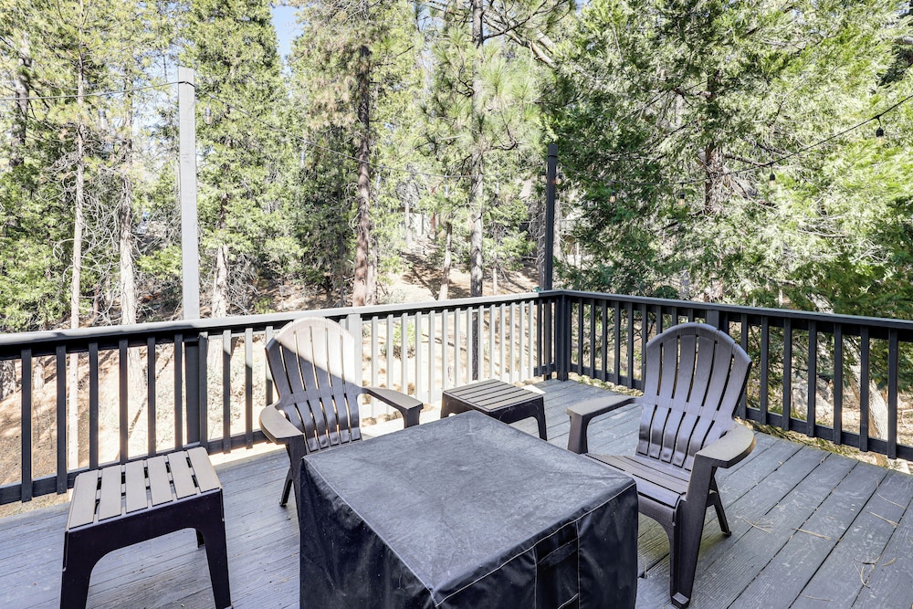 Swim Hike Ski and Unwind Lake Arrowhead Retreat in Lake Arrowhead, United States