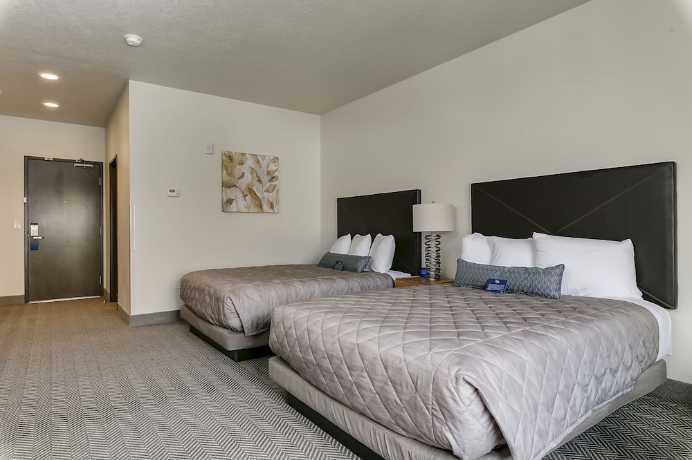 Silver Creek Hotel - photo 11