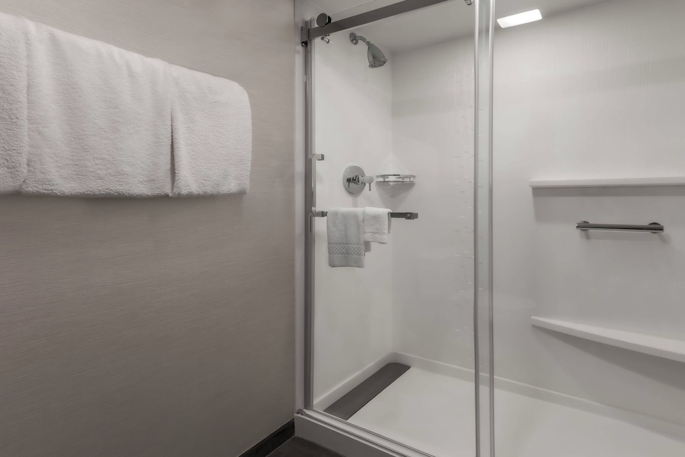 Courtyard by Marriott Boulder Broomfield - photo 22