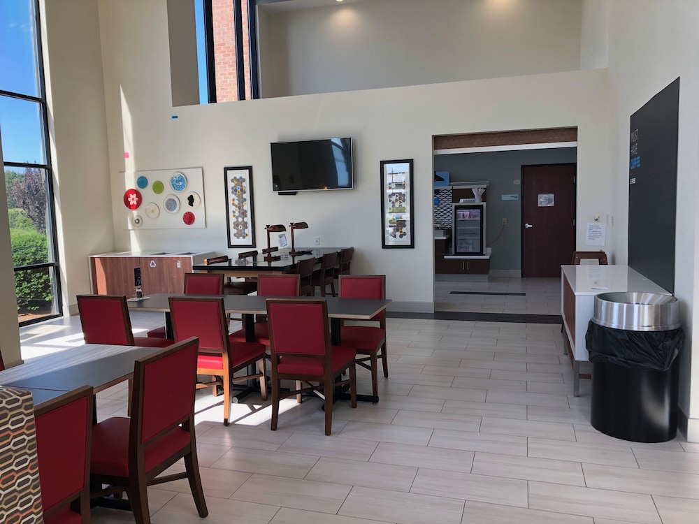 Holiday Inn Express & Suites Franklin KY by IHG - photo 51