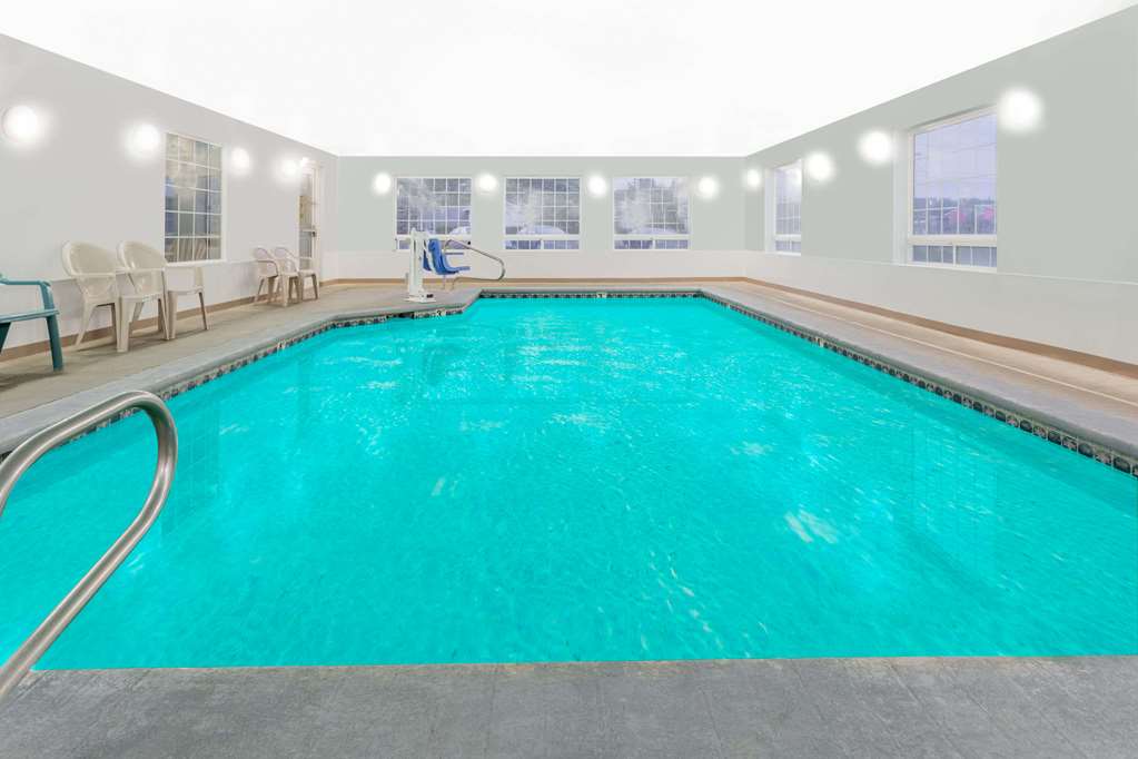 Days Inn by Wyndham Ocean Shores - photo 4