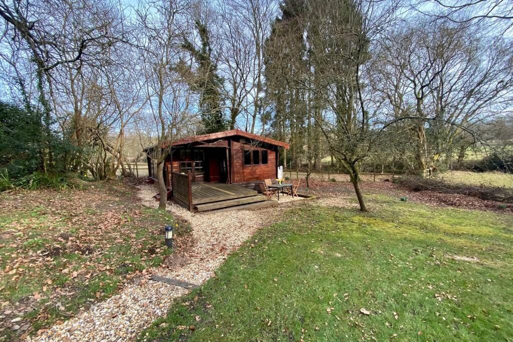 The Cabin at the Oaks — 4-Star Luxury Hotel in Fordingbridge, United Kingdom