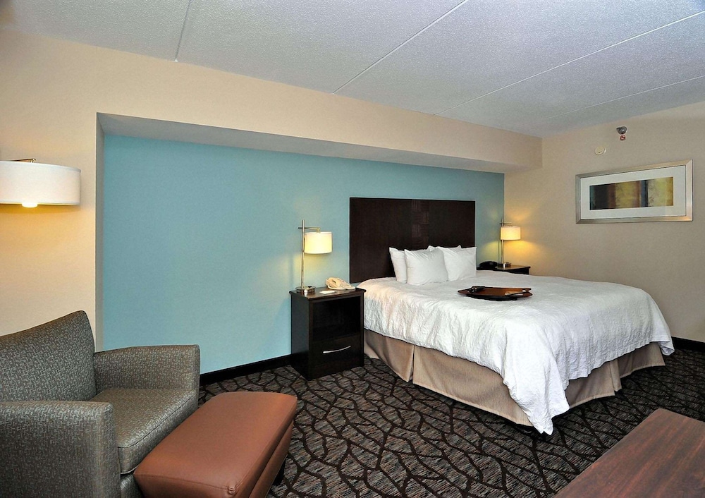 Hampton Inn Eden - photo 6