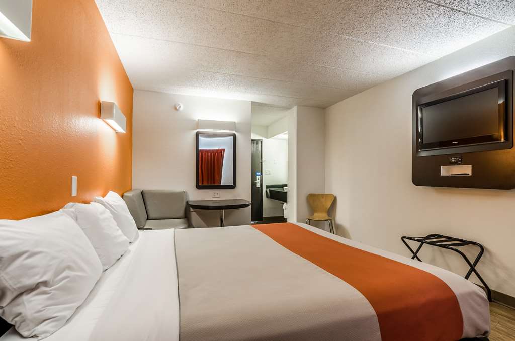 Motel 6 York NE - photo 13