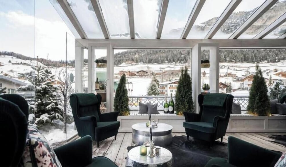 Alpstay Hotel Acadia Adults Mountain Home in Selva, Italy