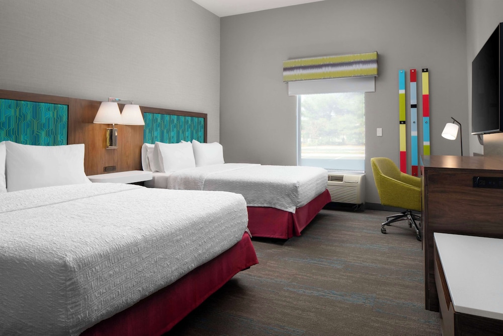 Hampton Inn Chicopee Springfield - photo 12