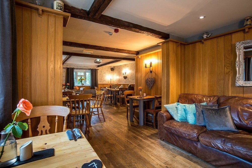 Unicorn Inn — Ludlow — photo 3