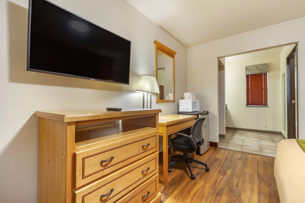 Harmony Inn & Suites - photo 3