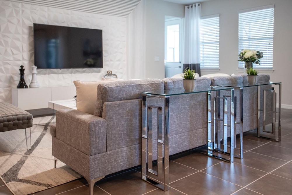 Luxury Solara 7 Bed Private Pool IHR 1039 - photo 43