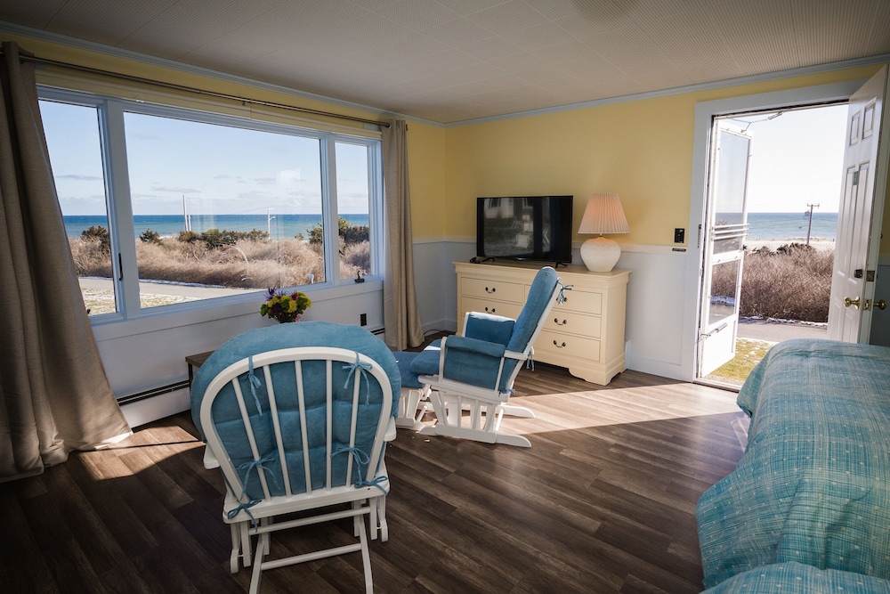 Nauset Beach Inn - photo 9