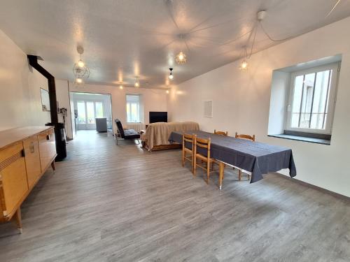 Le Nid Canin — hotel in Polminhac