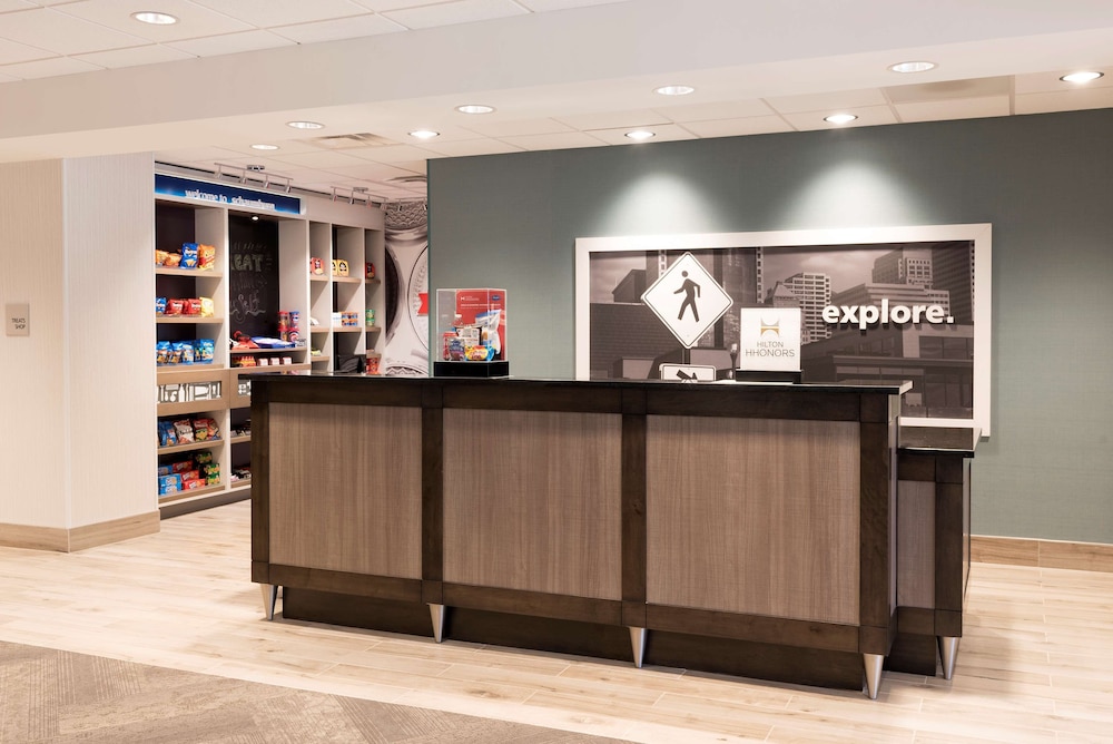 Hampton Inn & Suites Chicago Schaumburg - photo 3