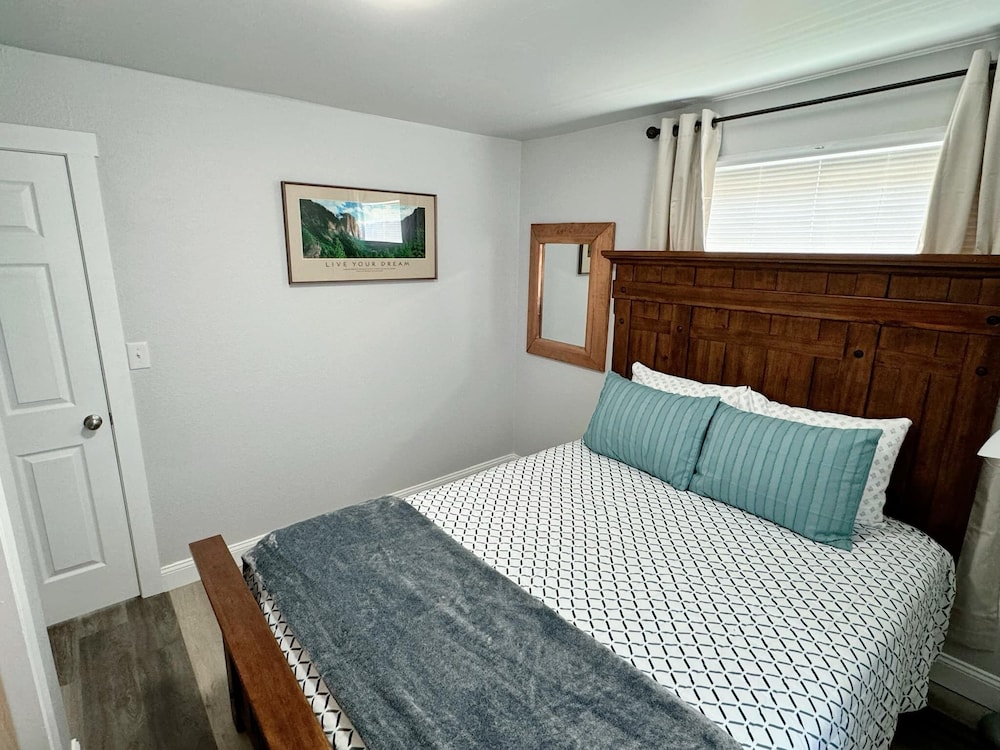 Midtown Oasis - photo 6