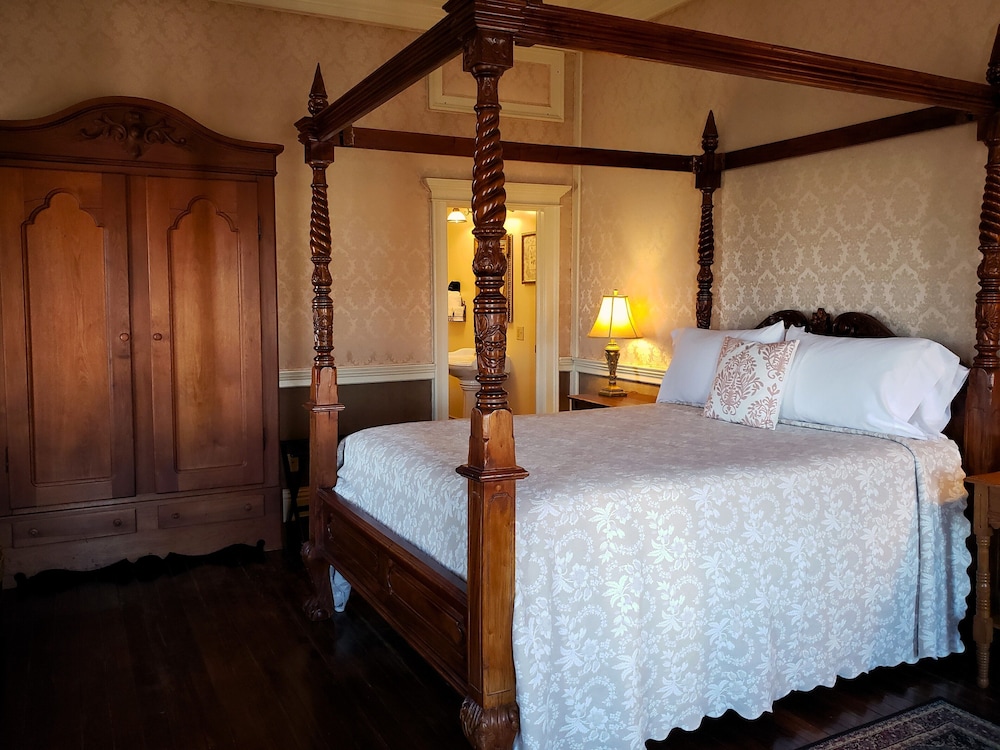 Iron Horse Hotel - photo 12