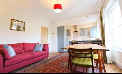Large 2 story penthouse apartment impressive views — 4-Star Luxury Hotel in Bristol, United Kingdom