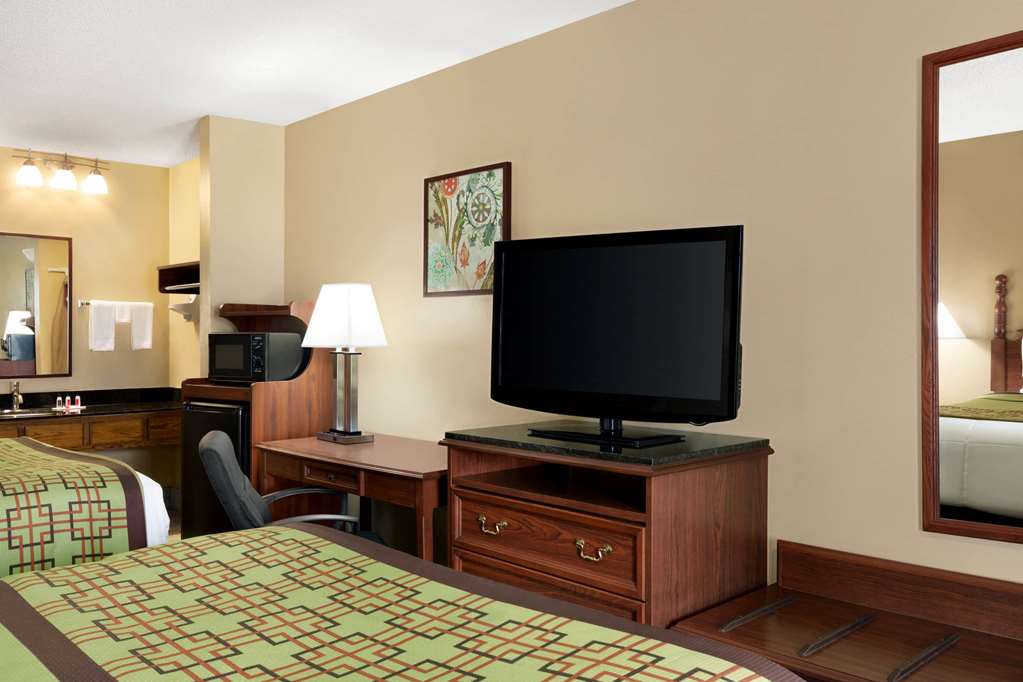 Baymont by Wyndham Warner Robins - photo 26