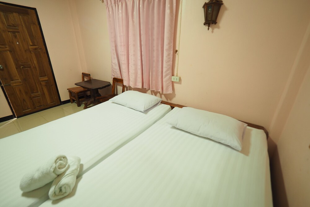 Sakthong Resort in Si Satchanalai, Thailand