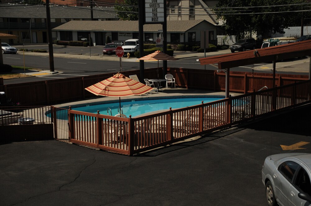 Pendleton Inn - photo 5