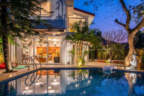 El Cottage by StayVista An enchanting escape with Scenic views Colonial decor & Private plunge pool — 5-Star Luxury Hotel in Lonavla, India