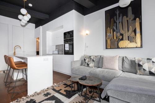 Two adjacent luxurious 1 BED apartments — 4-Star Luxury Hotel in London, United Kingdom