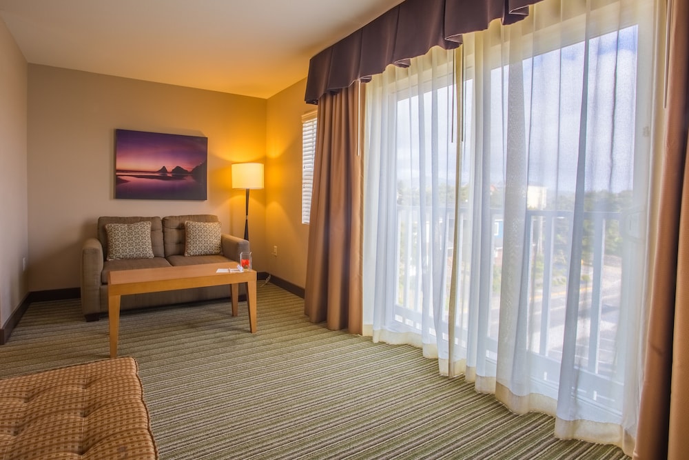 The Coho Oceanfront Lodge - photo 18