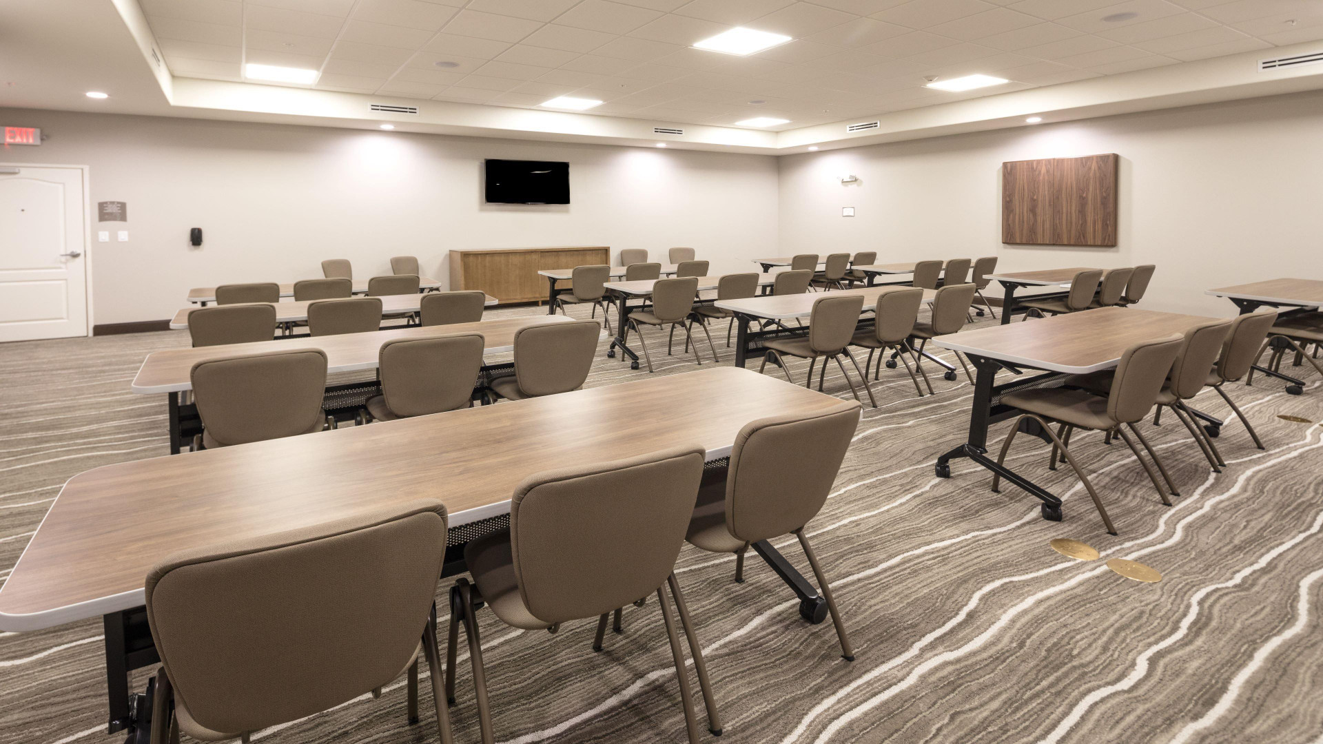 Staybridge Suites Charlotte Tyvola by IHG - photo 21