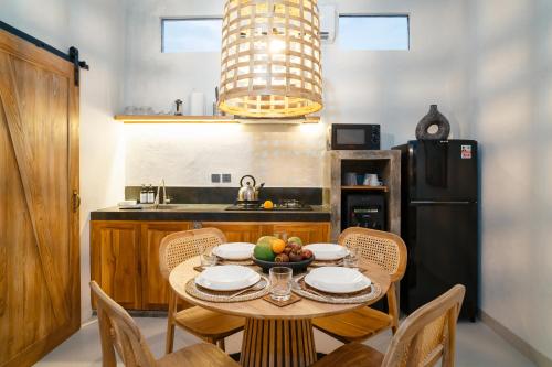 Alaya Homes C Elegant Japandi Loft Suite in Seminyak — 4-Star Luxury Hotel in Seminyak, Indonesia
