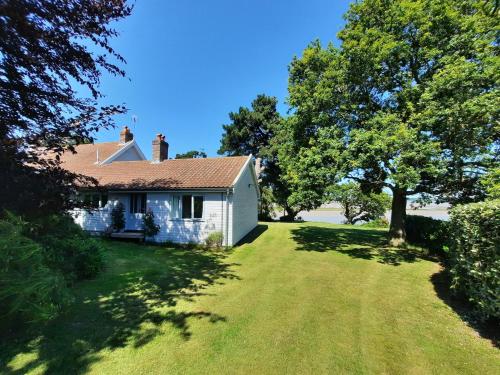 River View Stunning estuary views in Aldeburgh, United Kingdom
