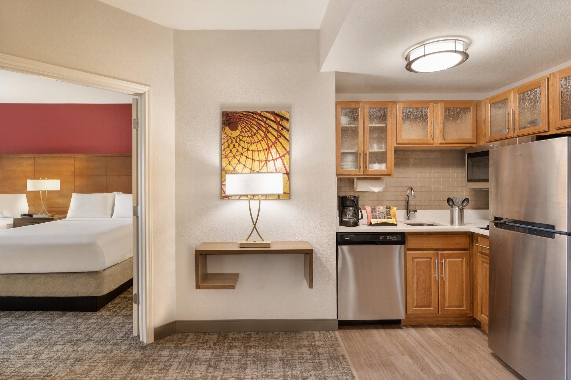 Staybridge Suites San Antonio Downtown Conv Ctr an IHG Hotel - photo 23