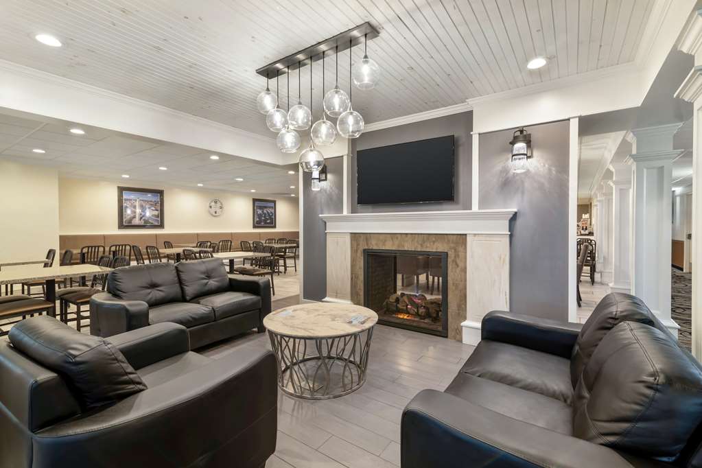Best Western Plus Plattsburgh - photo 9