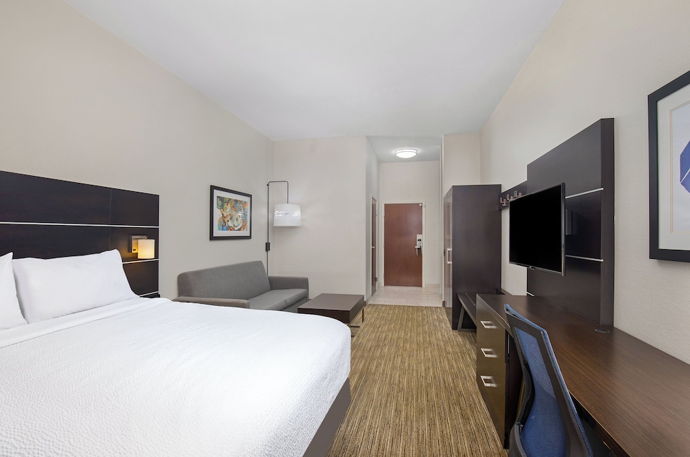 Holiday Inn Express & Suites Locust Grove by IHG - photo 11