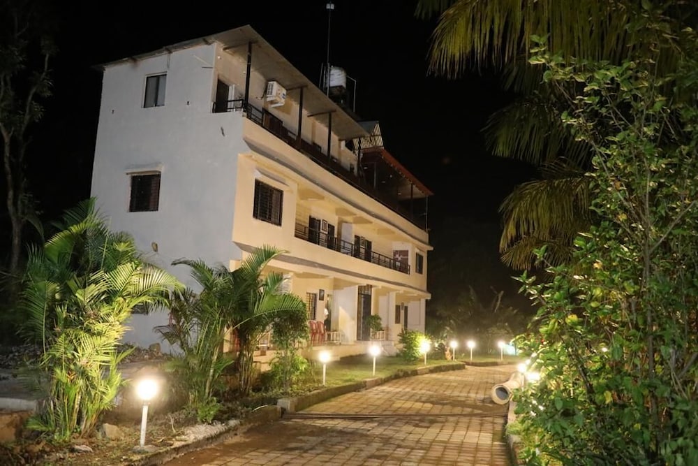 wanderlust Resort bhandardara — hotel in Akola