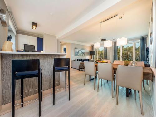 Dünenresidenz Prora Ferienwohnung mit Meerblick 3 Schlafzimmern und Balkon NP 207 — 4-Star Luxury Hotel in Ostseebad Binz, Germany