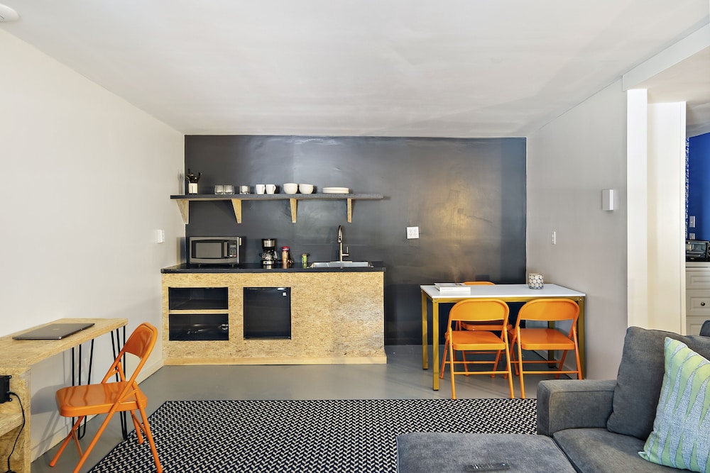 The Brooks Motel - photo 26