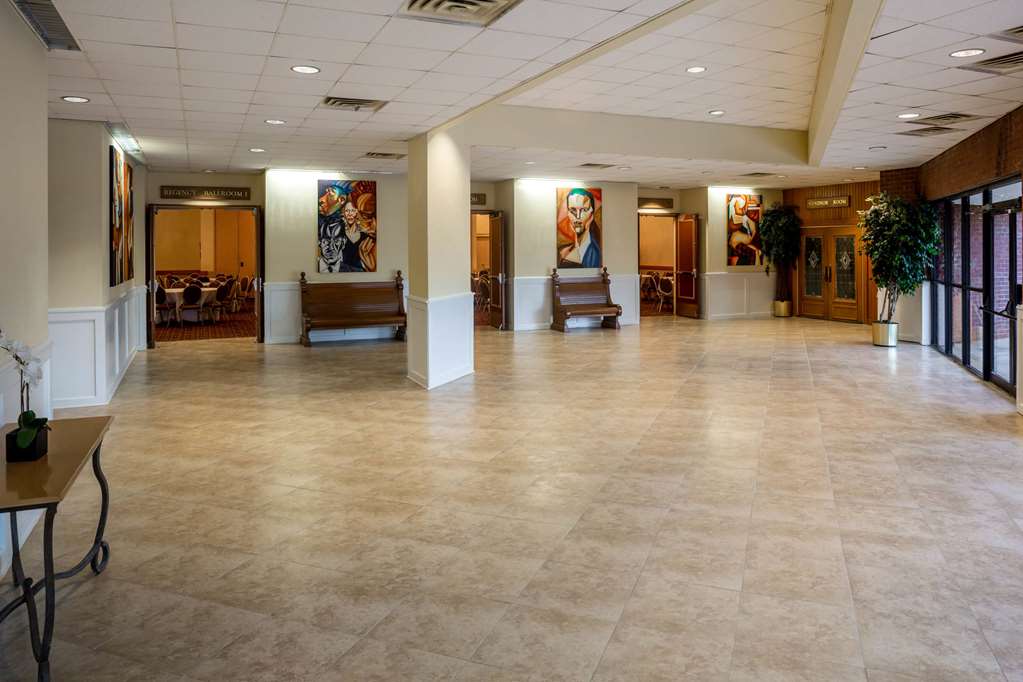 Days Inn & Suites by Wyndham Tallahassee Conf Center I 10 - photo 27