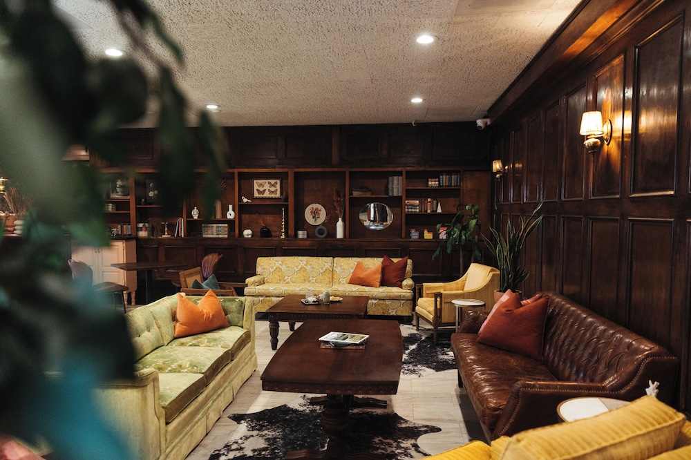 The Boulder Broker - photo 43
