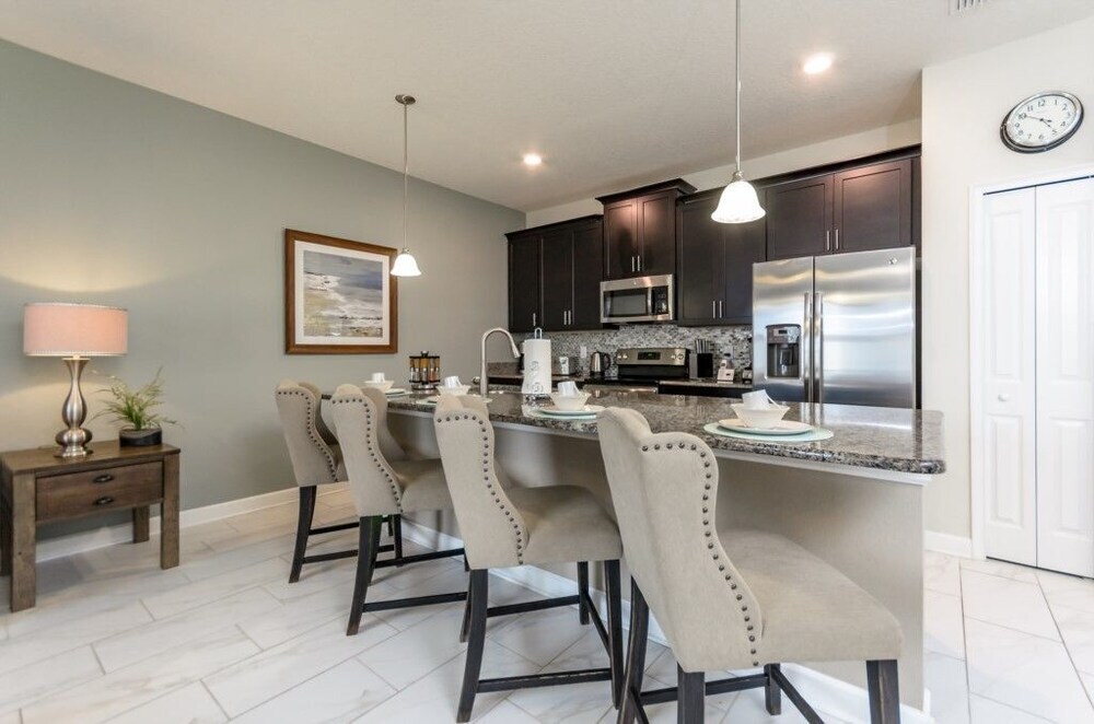 Amazing Townhome Storey Lake 4804CS - photo 3