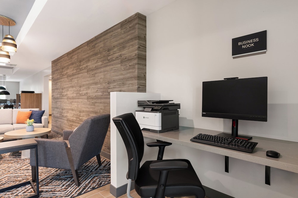 Candlewood Suites Mcpherson by IHG - photo 31