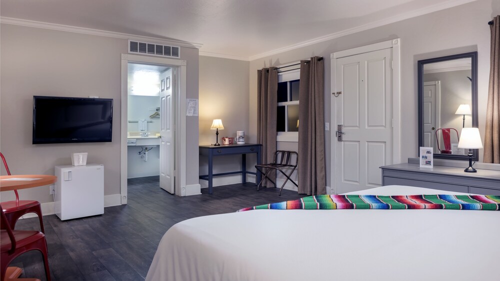 Palm Canyon Hotel & RV Resort - photo 27