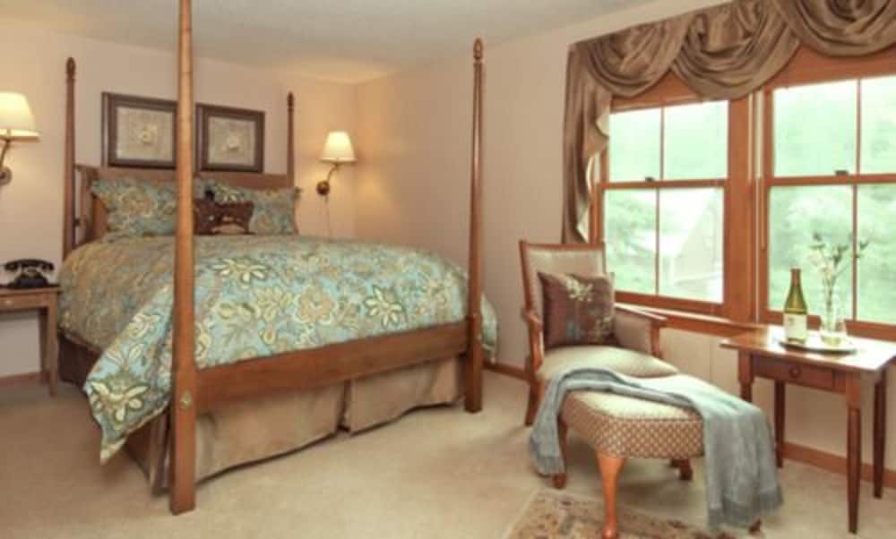 Inn at Ellis River - photo 10