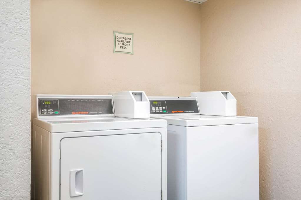 Days Inn by Wyndham Del Rio - photo 55