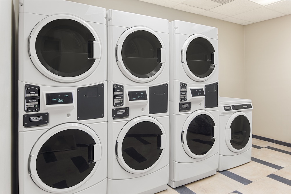 Candlewood Suites Charlotte Arrowood by IHG - photo 22